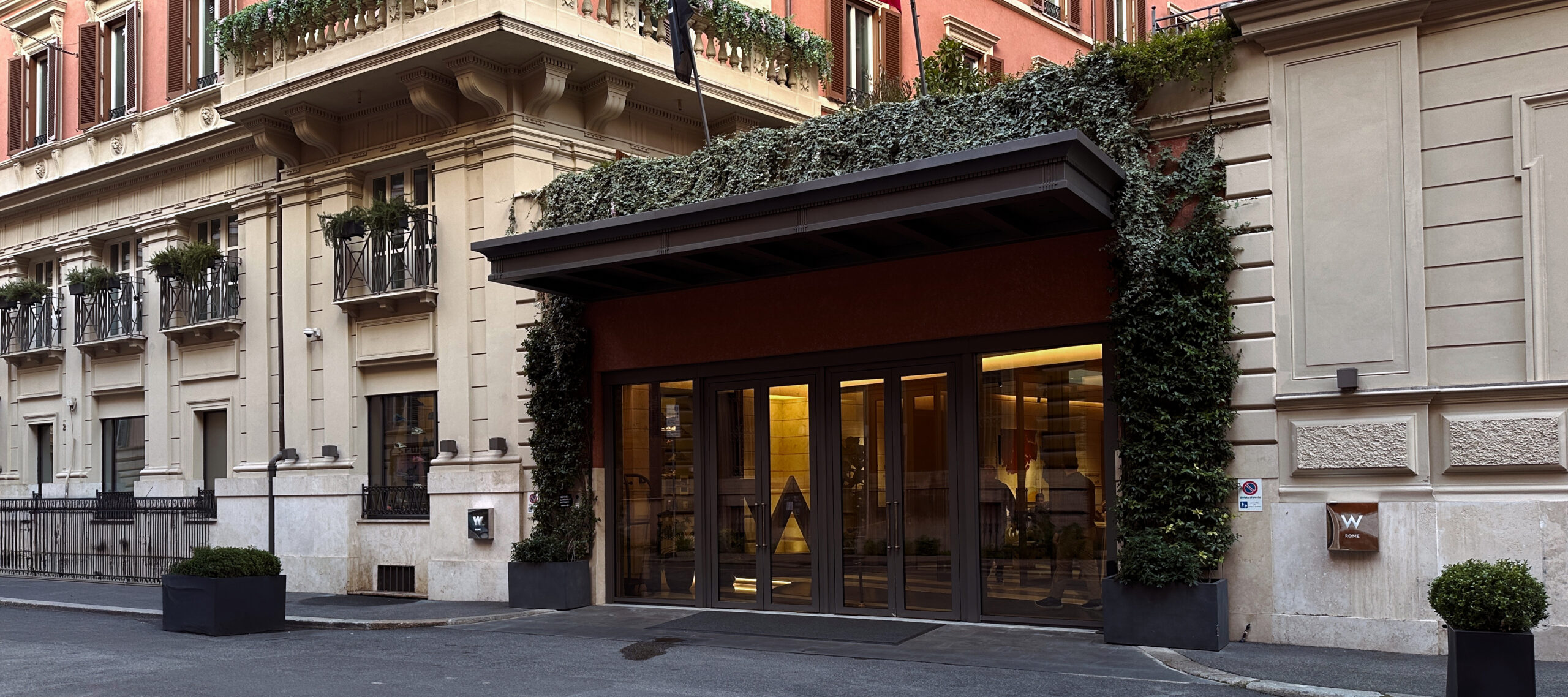 Hotel Review: W Rom